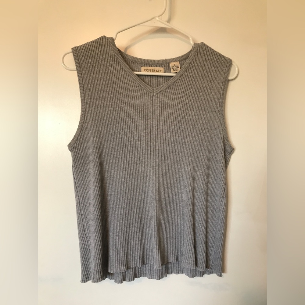 ONLY ARIZONA PICK UP!! Gray Sleeveless Vest